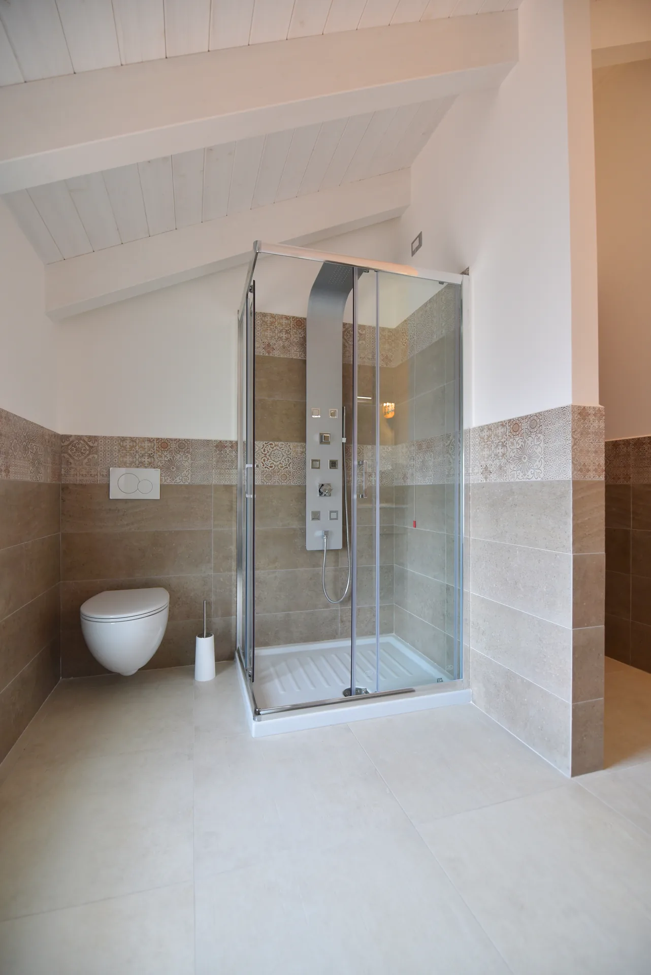 Cabina de ducha moderna en cristal